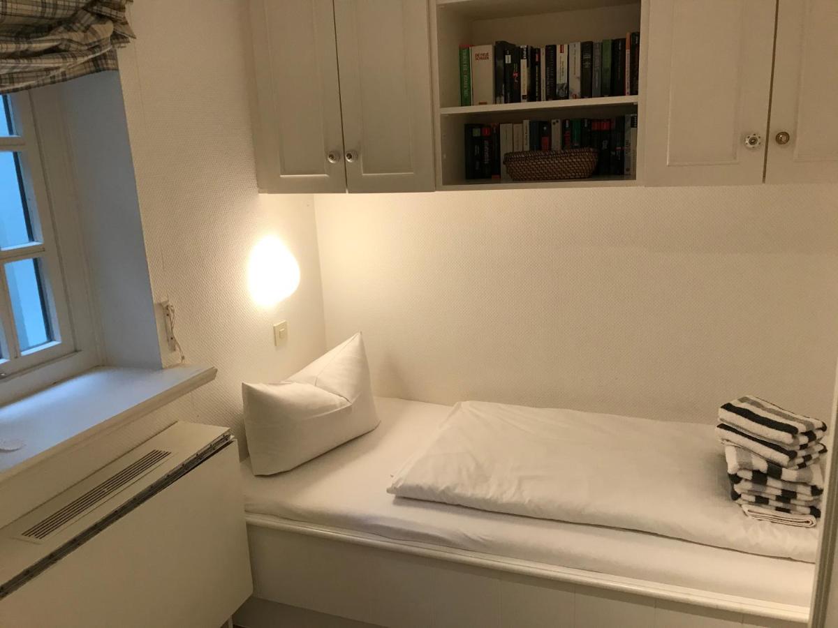 Robin Hood Apartment